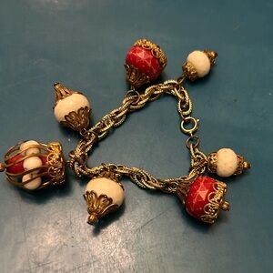 Vintage gold tone mid-century latern bracelet.